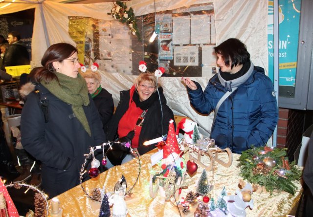 32. Nikolausmarkt der Bornheimer Vereine 2024